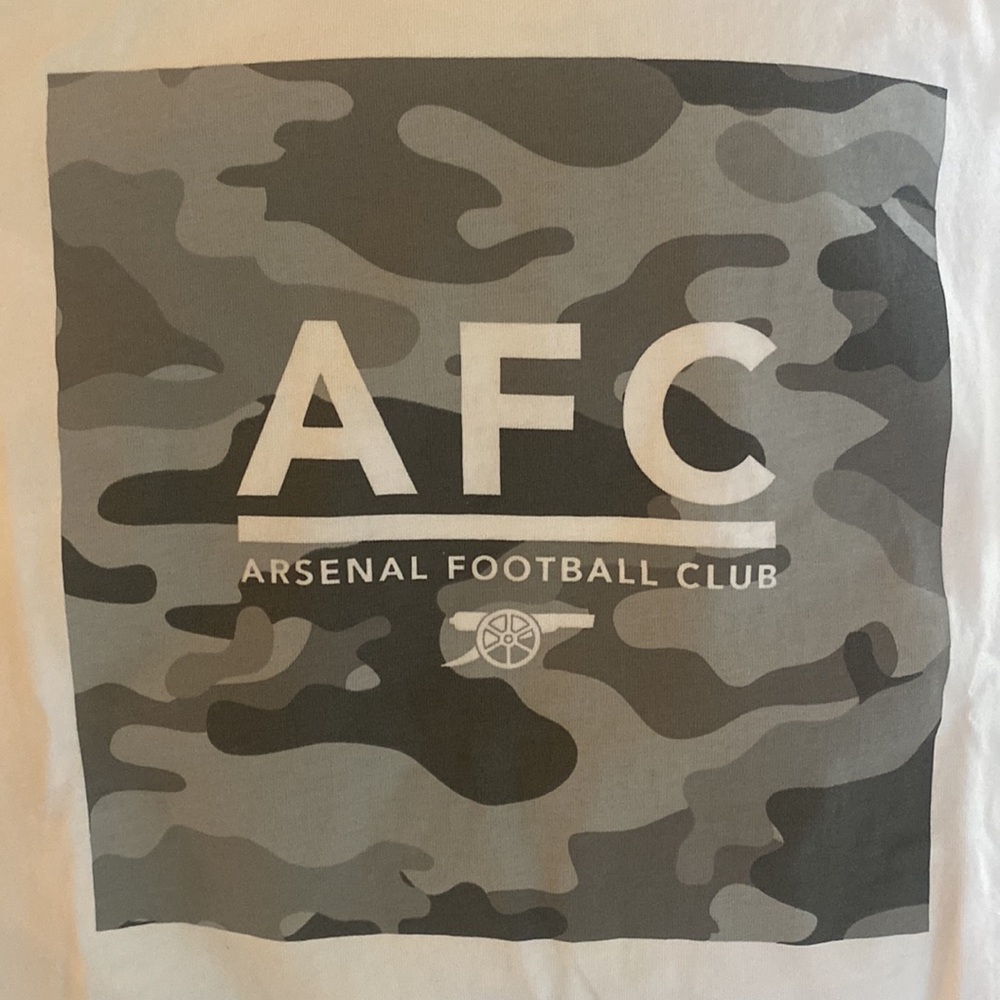 ⚽️ Arsenal Football Club Tee ⚽️